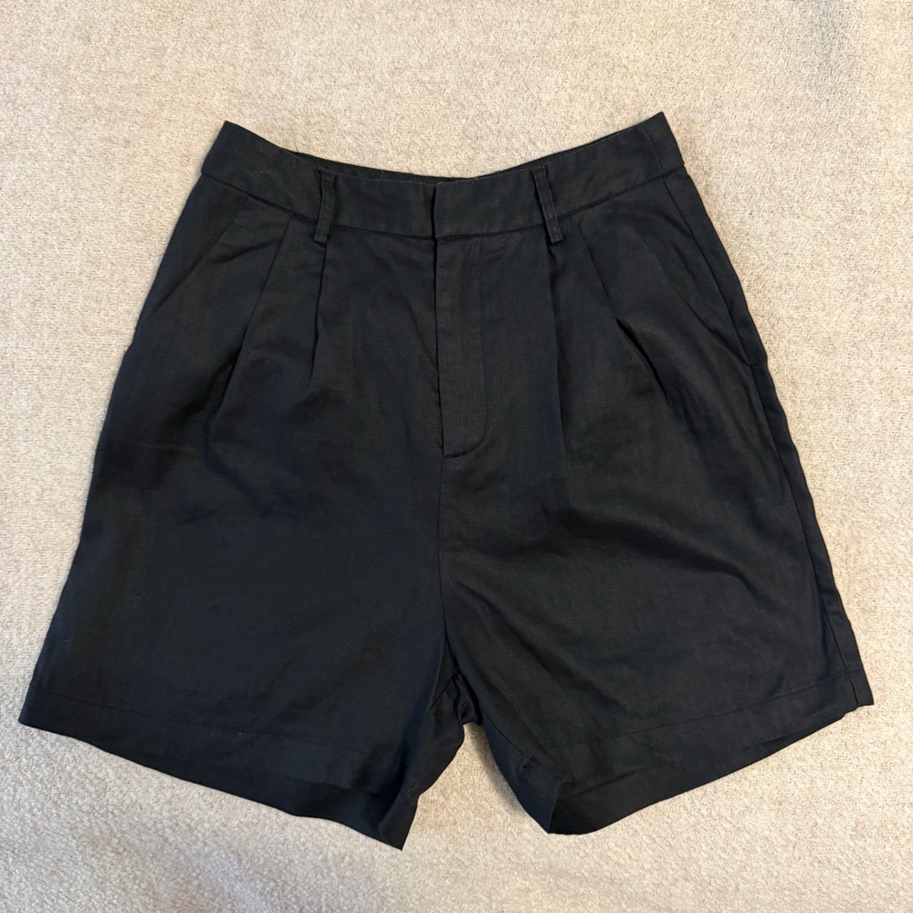 Dissh Linen Shorts